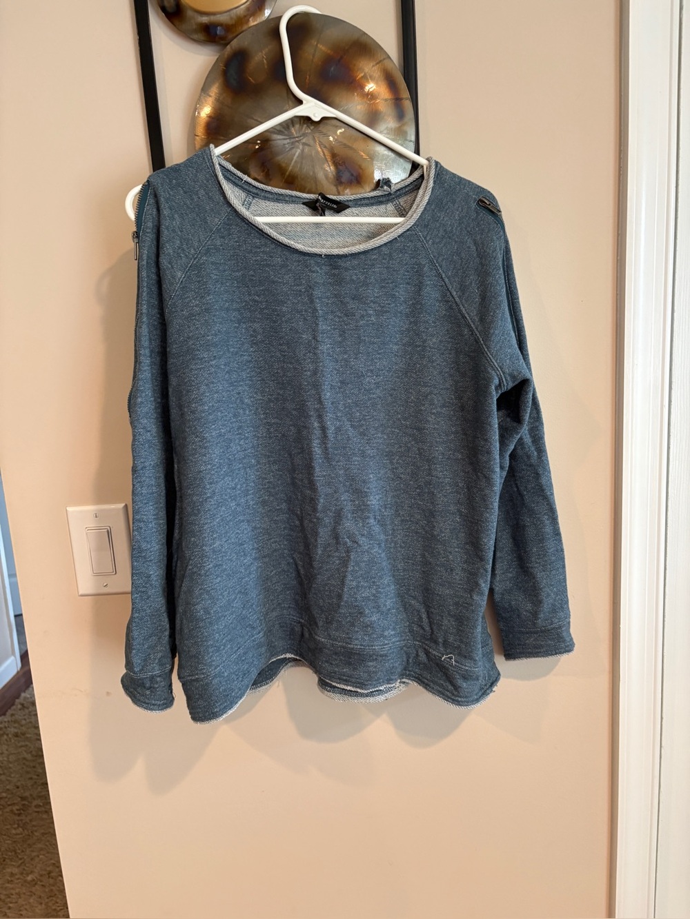 Womens Long Sleeve Heather Blue Top - rock & republic